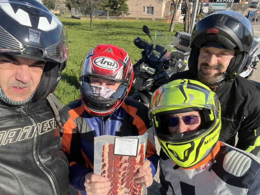 Ruta en moto, la ruta del jamón ibérico